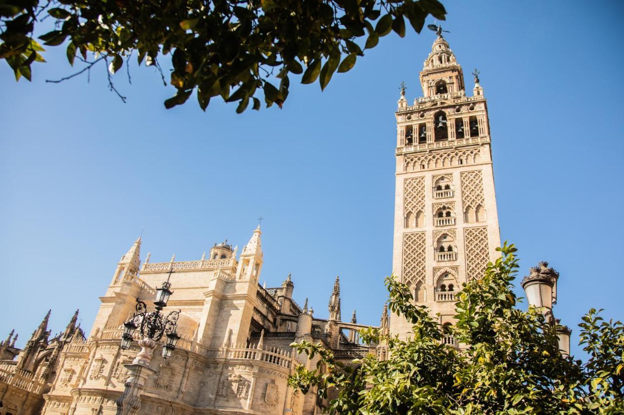 Mumu Luxury Suite Lirio Siviglia Esterno foto